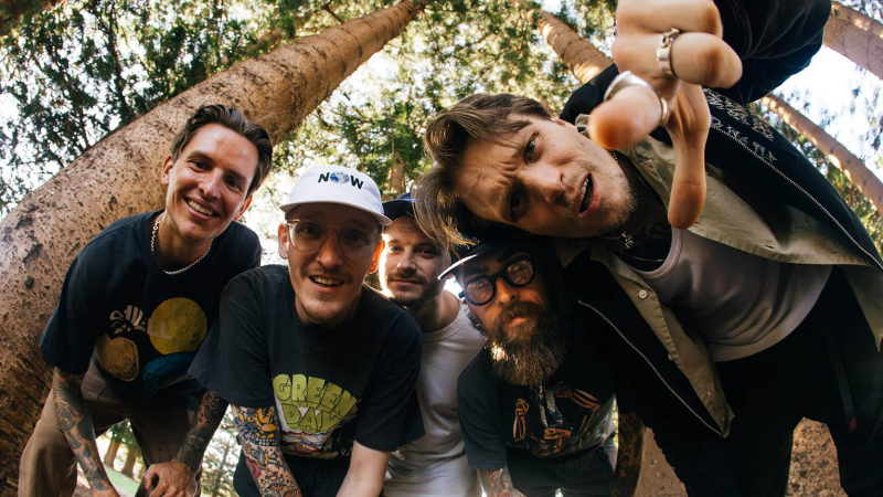 Image ALBUM BARU NECK DEEP HINGGA KIPRAH GARUDA DI PIALA ASIA