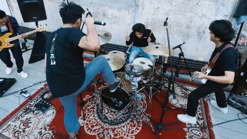Image PERAUKERTAS BARENG 25 MUSISI INDIE NGAJAK BAND ON STREET HYPE LAGI